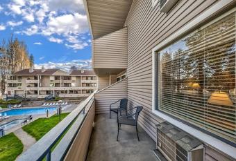 Poolside Condo Right By The Shores Of Lake Tahoe Condo has Balcony rooms