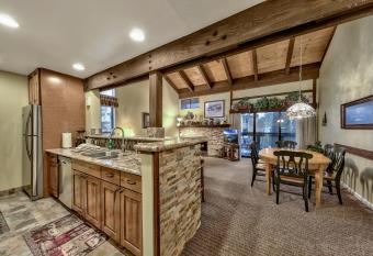 Newly Remodeled 2 Bedroom Townhome With Loft Townhouse has Balcony rooms