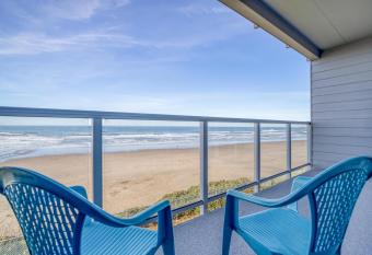 Nye Suite has Balcony rooms