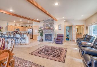 Ocean Way has Balcony rooms