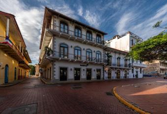 Los Diamantes has Balcony rooms