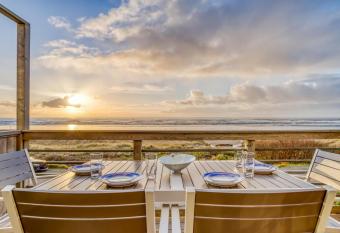 Sea Star #2 (MCA 51 B-GF) has Balcony rooms