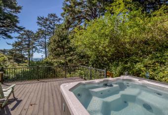 Seaclusion has Balcony rooms