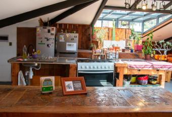 Hostal Po allows 18 year olds to book a room