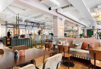 Hotel Gi  ; BW Signature Collection allows 18 year olds to book a room