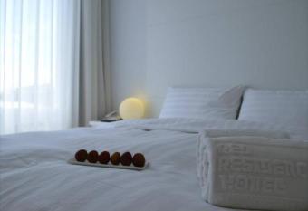 Red Residence Hotel has Balcony rooms