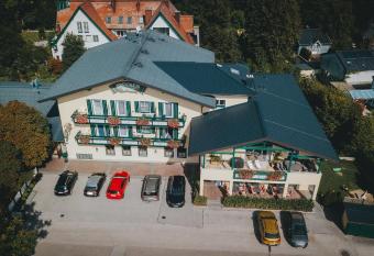 Br  ckenwirt has Balcony rooms