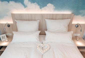 Gasthaus Gro  enmeer has Balcony rooms