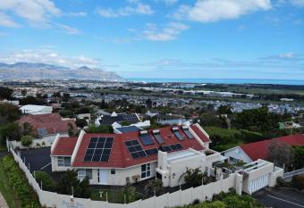 Somerset View Guest House has Balcony rooms