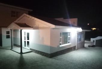 H G Deluxe Guest suites 1 allows 18 year olds to book a room