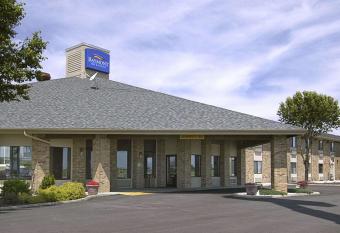 Baymont by Wyndham Tuscola has Balcony rooms