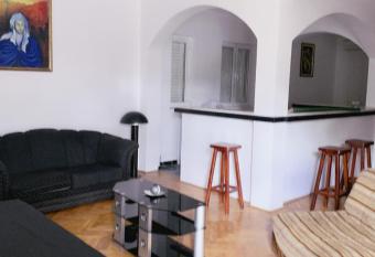 Hostel Holiday Cetinje has Smoking/Balcony rooms