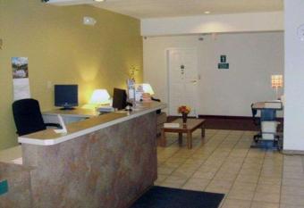 Rodeway Inn Salina allows 18 year olds to book a room