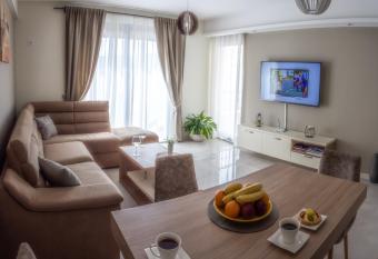 Ralux apartman Tivat has Balcony rooms