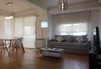 Deluxe Reyes Cat  licos has rooms with a private hot tub