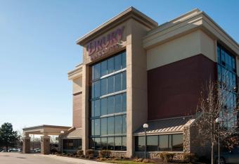 Drury Inn & Suites Kansas City Airport allows 18 year olds to book a room