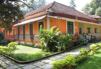 Country Side Inn has Smoking rooms