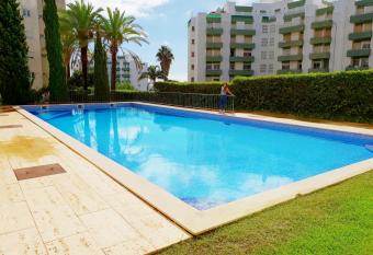 Gorgeous apartment in Portim  o has Balcony rooms