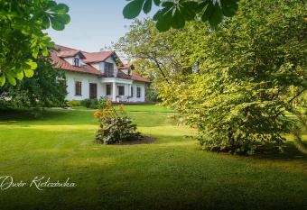 Dw  r w Kie  cz  wce has Balcony rooms