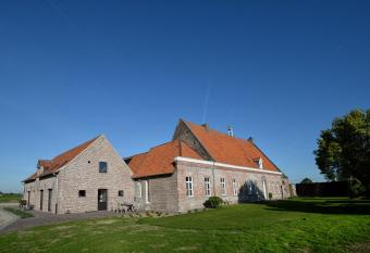 Hoeve Ten Rooden Duifhuize has Balcony rooms