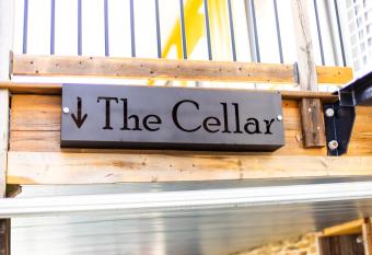 The Cellar @ Salisbury Barn has Balcony rooms