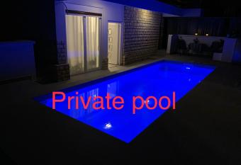 Studio Claudia has Balcony rooms