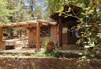 Caba  as Tapalpa Sierra del Tecuan, Caba  a Patos allows 18 year olds to book a room