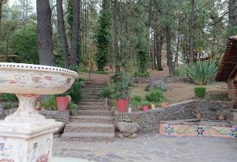 Caba  as Tapalpa Sierra del Tecuan, Caba  a Conejo allows 18 year olds to book a room