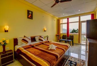 Hotel Himalayan View allows 18 year olds to book a room