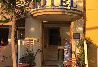 Hotel Vila Kerciku allows 18 year olds to book a room