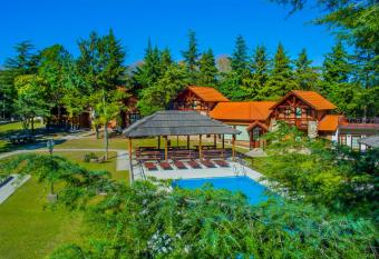 Hotel Villa Sol allows 18 year olds to book a room