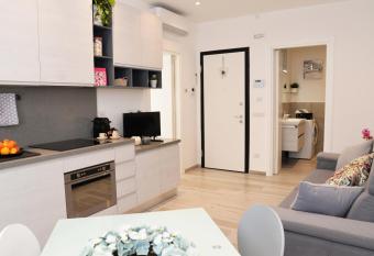 GrigioPerla allows 18 year olds to book a room