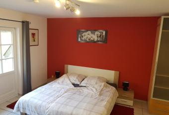 Zimmerappartement  has Balcony rooms