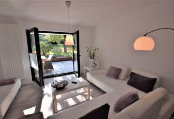 Ferienwohnung T _ T 3 has Balcony rooms