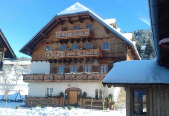 Berghof Thurnergut has Balcony rooms