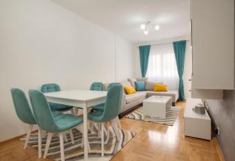 Apartman 104 allows 18 year olds to book a room