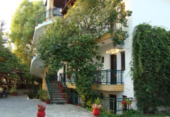 Panorama has Balcony rooms