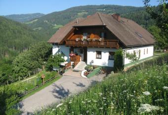 Gerstbreinhof has Balcony rooms