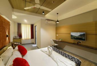 Bhavanam Regency has Balcony rooms