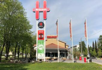 HeseHotelli Turku Kaskentie allows 18 year olds to book a room