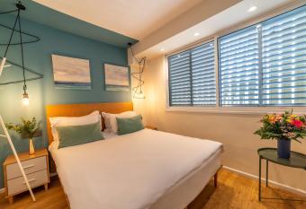 One Bedroom Apartment by Stay Eilat - Sheshet Hayamim Street allows 18 year olds to book a room