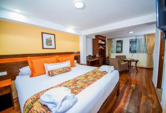 Posada San Blas allows 18 year olds to book a room