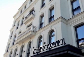 Boscovich Boutique Hotel has Balcony rooms