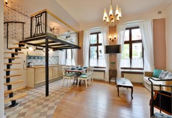 ARGENTIS KIE  BA  NICZA RETRO LOFT allows 18 year olds to book a room