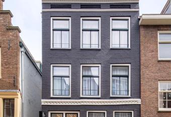 Cityview Hotel allows 18 year olds to book a room