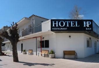 Costa HP allows 18 year olds to book a room