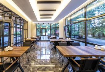 Ferah Suites Hotel has Balcony rooms