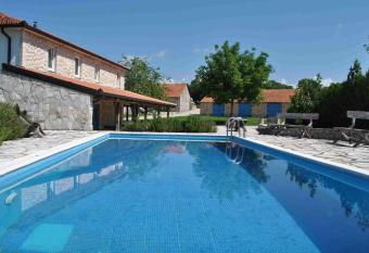 Country House Mari  a Gaj has Balcony rooms