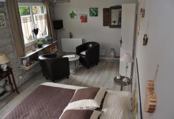 Un Air de Campagne has Balcony rooms