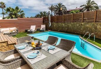 Paradise Beach House: piscina privada, playa 100m has Balcony rooms